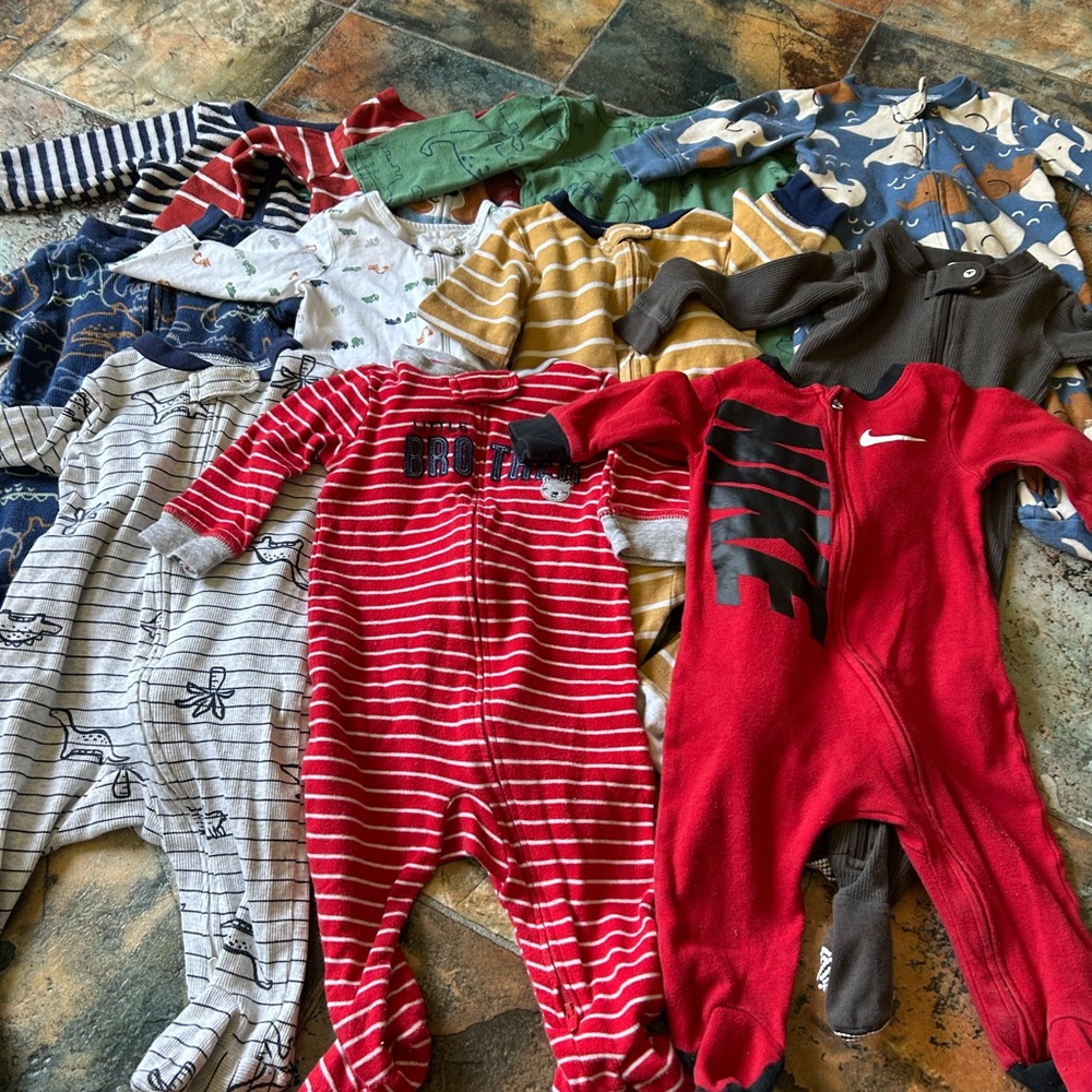 Carter's footies pajamas